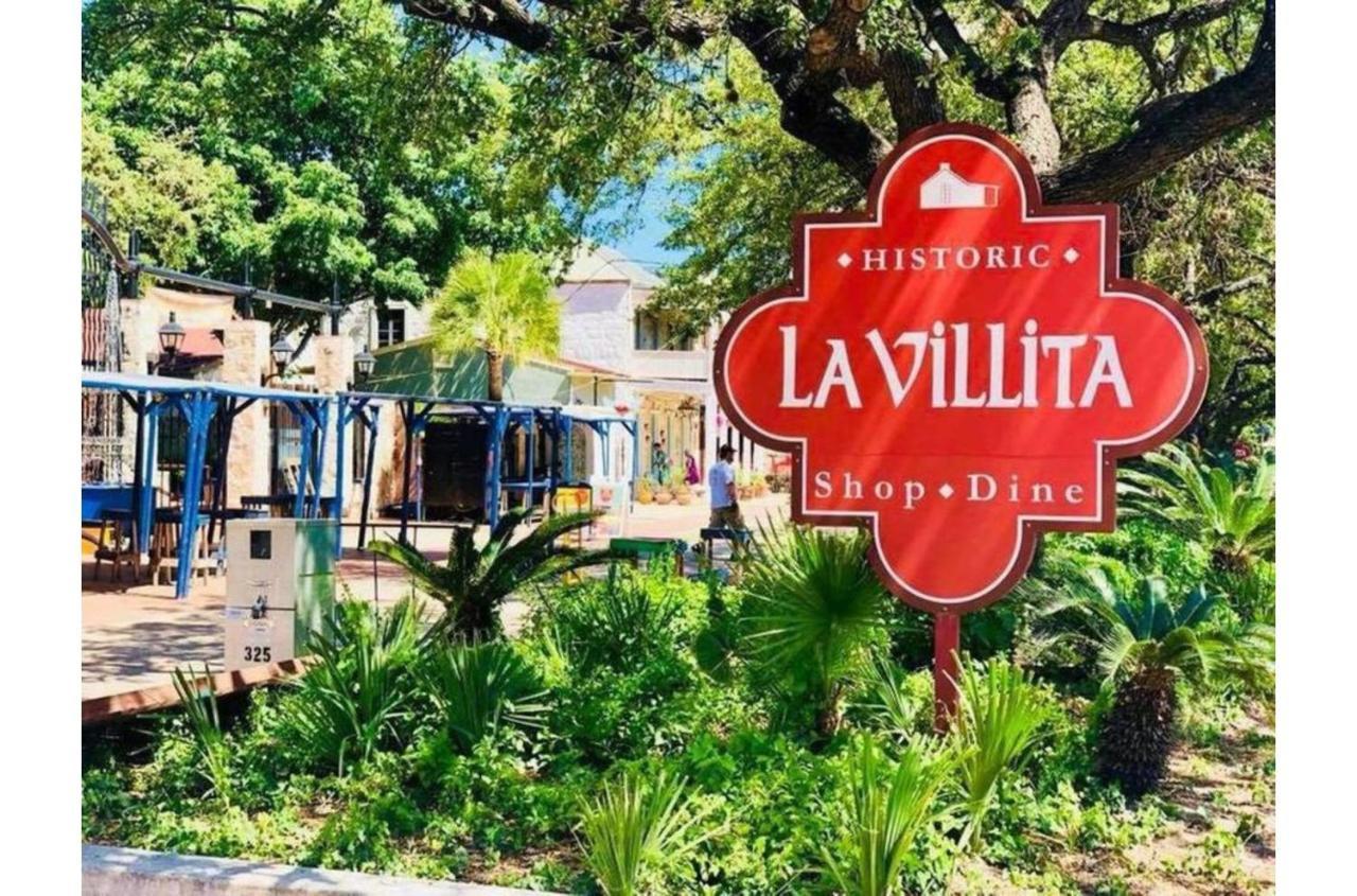 Adorable 2Br Guesthouse Close To Riverwalk And Dt San Antonio Room photo